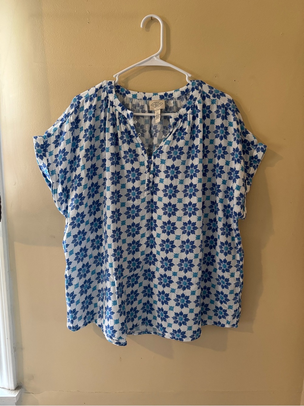 🎄5 for $20 St. John’s Bay Blue White Geometric Print Blouse XXL